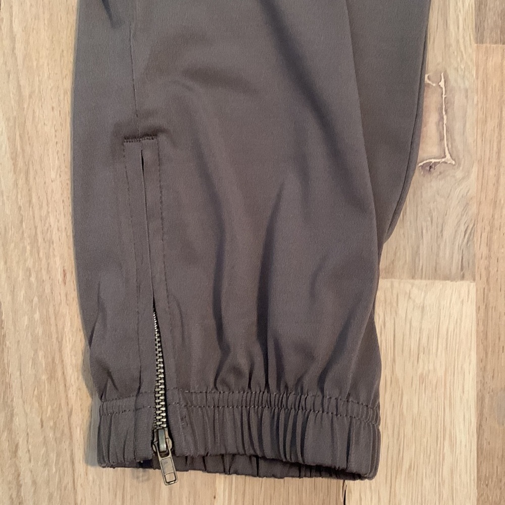 LISA Rinna Crop Cargo Capri Jogger Pants w/ Cinched Zipper Hem Brown Women’s SP - Picture 6 of 13